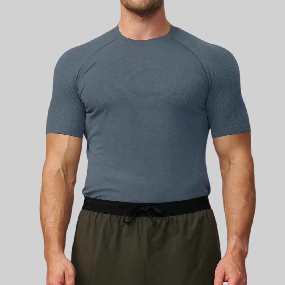 Men's Solid Color Sports T-shi - огляд і ціна Sports Equipment Logos