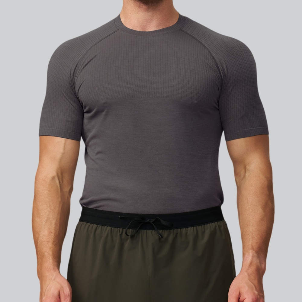 Men's Solid Color Sports T-shi - огляд і ціна Sports Equipment Logos